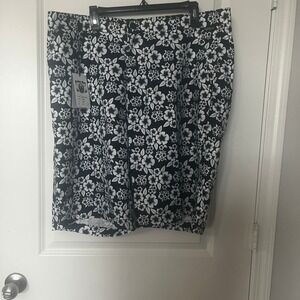 NEW Tattoo Golf Mens Shorts Black White Floral Golf Shorts Size 40 NWT